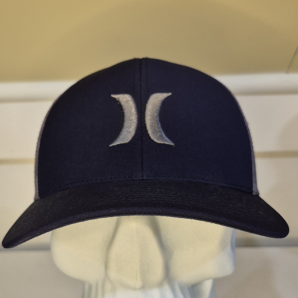 The Classic Navy and Gray Men's Hat 1599/612